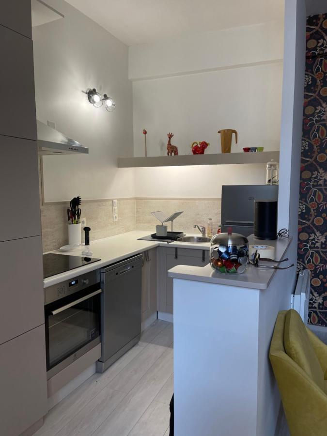 Apartment- La Rochelle Historic City Centre Екстериор снимка